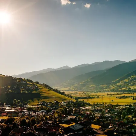 Апартаменти Panorama Guggenbichl - Inkl Sommerkarte, Einmaliger Eintritt Ins Tauern & Bester Ausblick Ueber