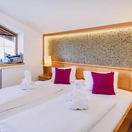 Panorama Guggenbichl - Inkl Sommerkarte, Einmaliger Eintritt Ins Tauern & Bester Ausblick Ueber Апартаменти *